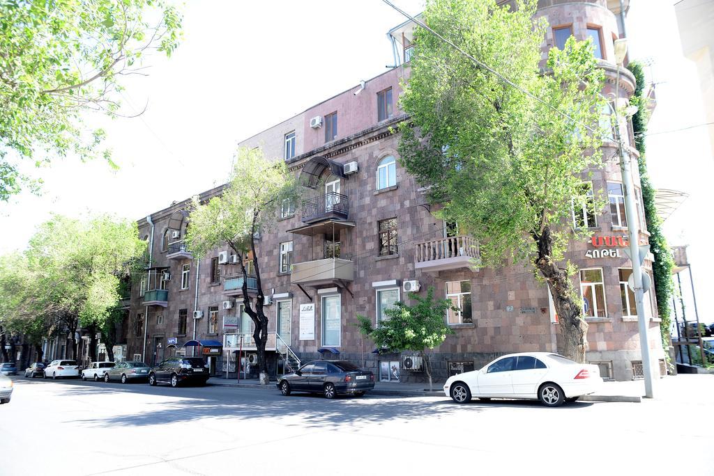 Apartments On Paronyan 15 Yerevan Exterior photo